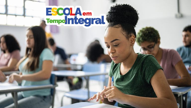 Capa da matéria sobre educação em tempo integral